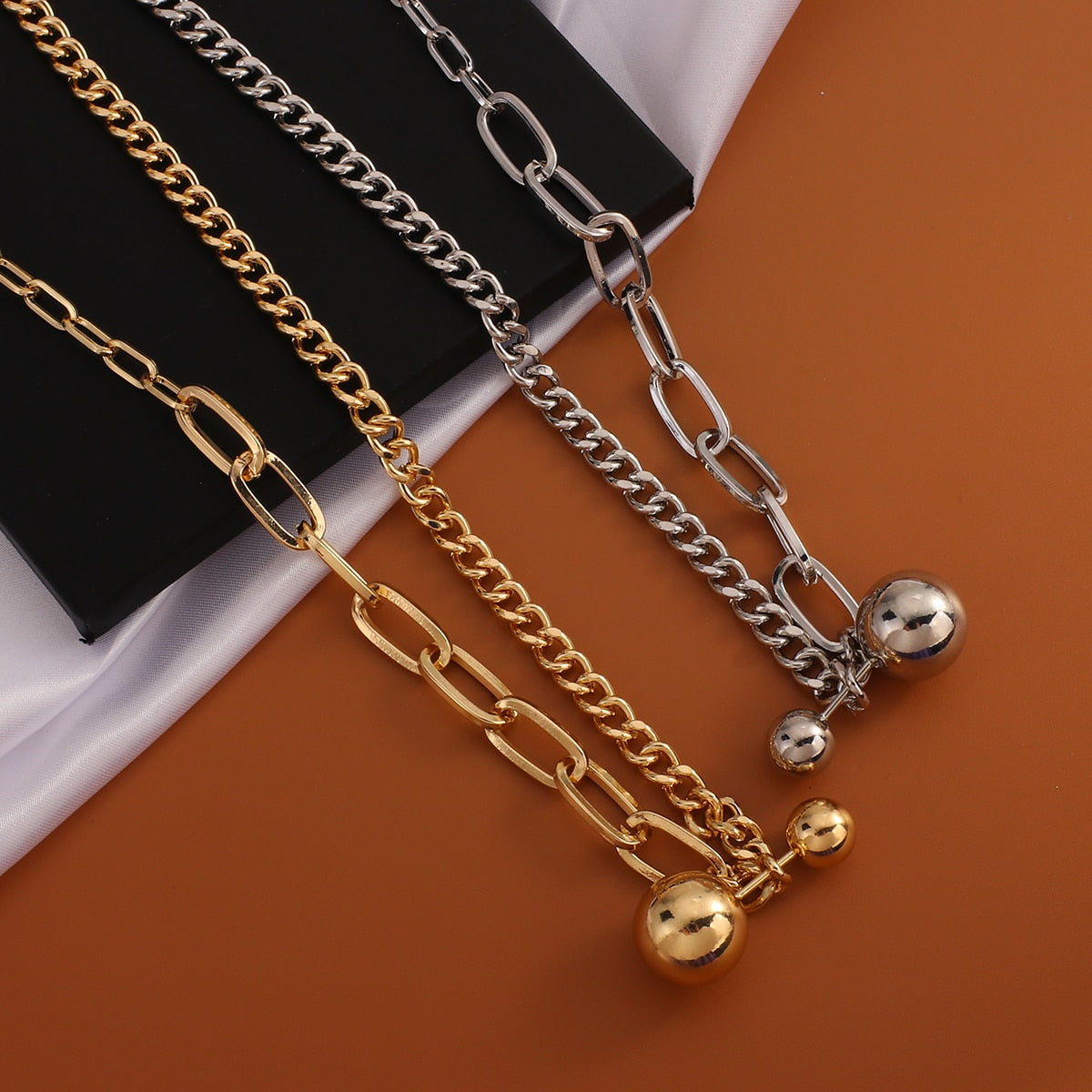 Ball Pendant Choker Necklace